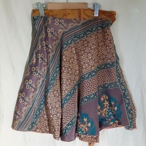 Multi-way 2-layer skirt